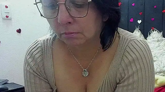 Evaaross 2345 online show from 05-30-26, 01:19