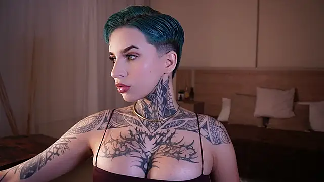 AliceShazaham  online show from 01-26-25, 06:38