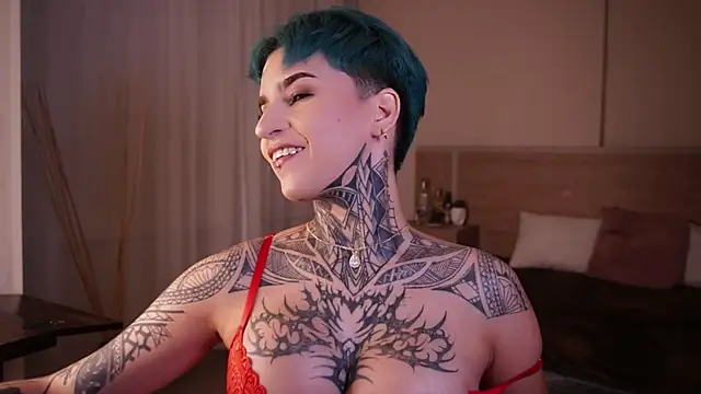 AliceShazaham  online show from 02-08-25, 06:12