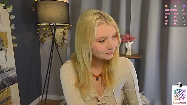 Snapshot of DaisyElmers chatting on 02-08-25, 02:26 DaisyElmers online show from 02-08-25, 02:26