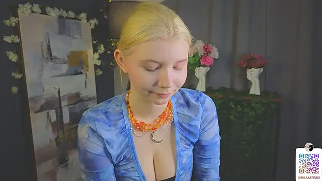 Snapshot of DaisyElmers chatting on 02-16-25, 02:20 DaisyElmers online show from 02-16-25, 02:20