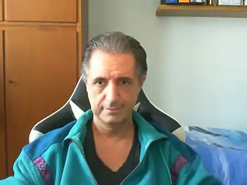 Snapshot of lliuk70mi chatting on 03-02-25, 12:43 lliuk70mi online show from 03-02-25, 12:43