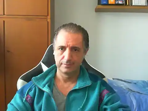 Snapshot of lliuk70mi chatting on 03-19-25, 01:29 lliuk70mi online show from 03-19-25, 01:29