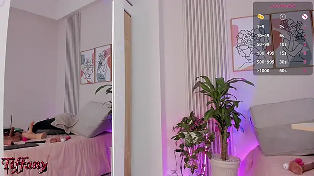 Tiffany Sims1 online show from 03-10-25, 10:45