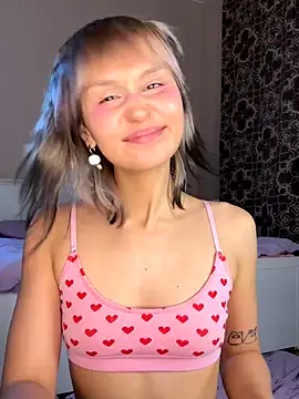 bigbabykiki online show from 12-19-25, 06:59