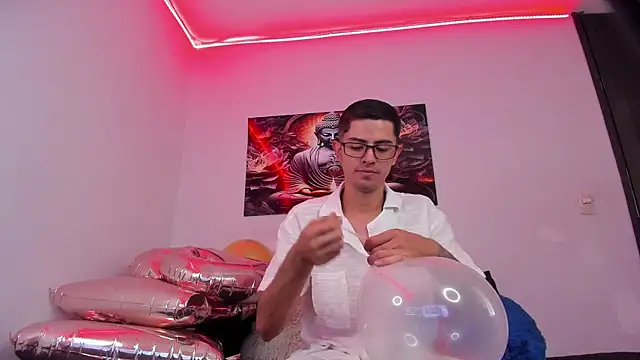 Snapshot of Ethan_Sai___ chatting on 09-29-25, 05:29 Ethan Sai online show from 09-29-25, 05:29