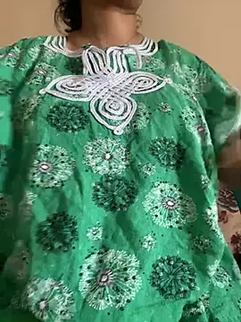 Snapshot of Maha_Ms chatting on 01-02-25, 01:30 Maha Ms online show from 01-02-25, 01:30