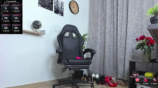 SophieBaker   online show from 02-09-26, 01:53