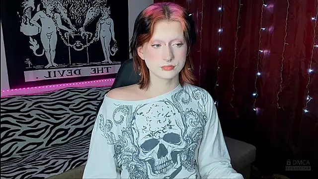 Vailyreb  online show from 02-28-25, 06:52