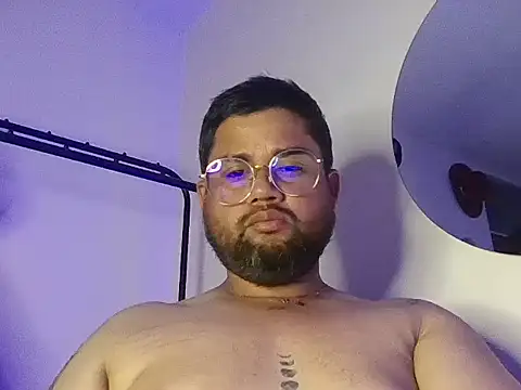 Snapshot of GABRIELGARCIA1313 chatting on 06-19-26, 02:27 GABRIELGARCIA1313 online show from 06-19-26, 02:27