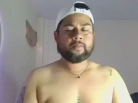 Snapshot of GABRIELGARCIA1313 chatting on 06-26-26, 01:37 GABRIELGARCIA1313 online show from 06-26-26, 01:37