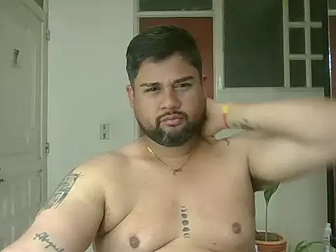 Snapshot of GABRIELGARCIA1313 chatting on 07-11-26, 02:42 GABRIELGARCIA1313 online show from 07-11-26, 02:42