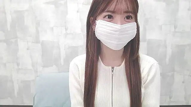 LOVE MOMO LOVE online show from 11-13-25, 11:20