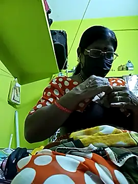 Snapshot of Tamil_yamuna_hindi chatting on 12-18-24, 05:26 Tamil yamuna hindi online show from 12-18-24, 05:26