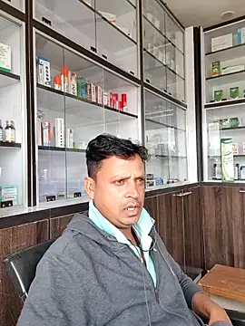 Raj1043 online show from 11-24-25, 05:18