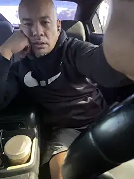 EatMyCake831 online show from 04-17-26, 04:32