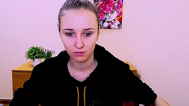 Snapshot of _Nicole_new chatting on 01-13-25, 01:17 Nicole new online show from 01-13-25, 01:17