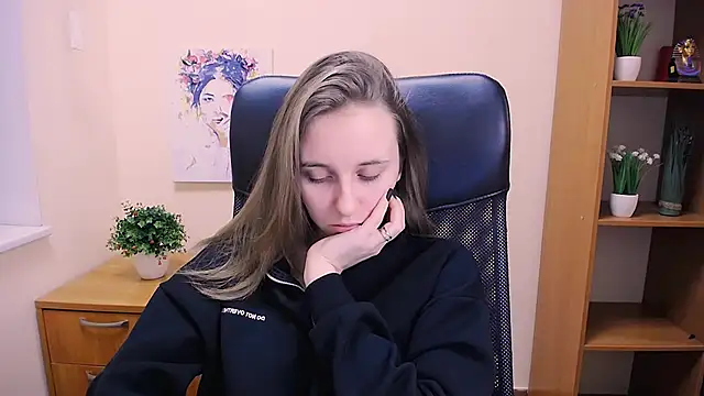 Snapshot of _Nicole_new chatting on 01-24-25, 07:19 Nicole new online show from 01-24-25, 07:19