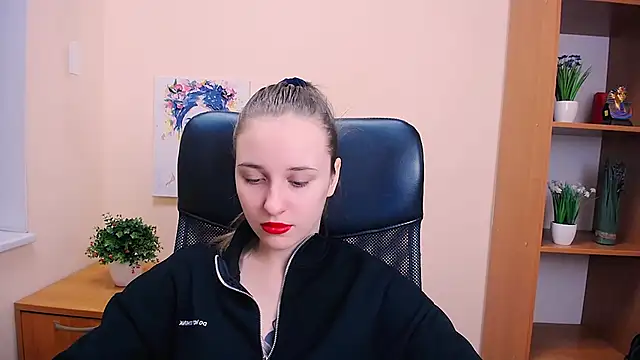 Snapshot of _Nicole_new chatting on 01-28-25, 06:49 Nicole new online show from 01-28-25, 06:49