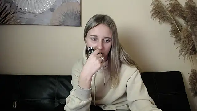 Snapshot of _Nicole_new chatting on 11-09-25, 04:05 Nicole new online show from 11-09-25, 04:05