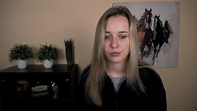 Snapshot of _Nicole_new chatting on 02-10-26, 11:25 Nicole new online show from 02-10-26, 11:25