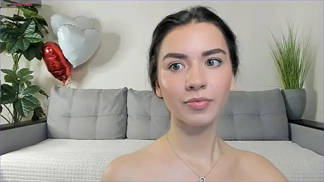 Snapshot of NicoleLuv chatting on 03-17-25, 01:08 NicoleLuv online show from 03-17-25, 01:08