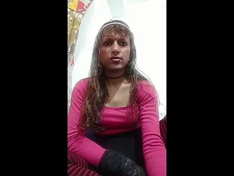 Snapshot of MmmMonikaBabie chatting on 06-01-26, 03:03 MmmMonikaBabie online show from 06-01-26, 03:03