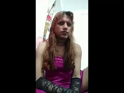 Snapshot of MmmMonikaBabie chatting on 06-15-26, 01:46 MmmMonikaBabie online show from 06-15-26, 01:46