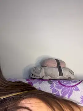 Snapshot of MiaGoth_ chatting on 07-11-26, 03:20 MiaGoth online show from 07-11-26, 03:20
