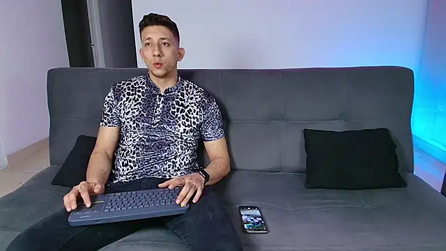 Snapshot of Maykol_Victoriasr chatting on 02-25-25, 04:14 Maykol Victoriasr online show from 02-25-25, 04:14