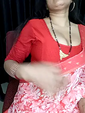 Snapshot of kaamuk_shweta chatting on 03-09-25, 04:22 kaamuk shweta online show from 03-09-25, 04:22