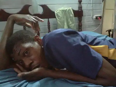 Snapshot of PELOVER chatting on 10-02-25, 12:34 PELOVER online show from 10-02-25, 12:34