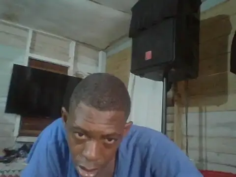 Snapshot of PELOVER chatting on 10-18-25, 04:52 PELOVER online show from 10-18-25, 04:52