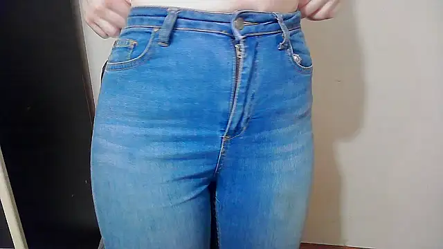 miiyav online show from 12-20-25, 01:40