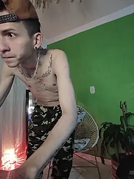 smallgiant27 online show from 04-19-26, 08:46