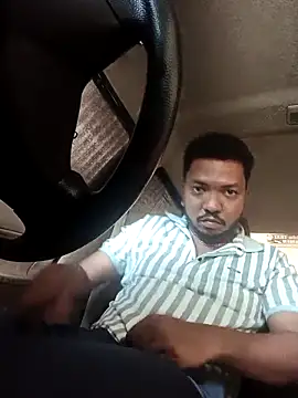 Snapshot of Mmm992170 chatting on 02-12-25, 10:46 Mmm992170 online show from 02-12-25, 10:46