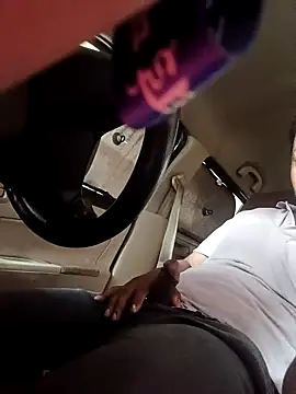 Snapshot of Mmm992170 chatting on 02-14-25, 11:31 Mmm992170 online show from 02-14-25, 11:31