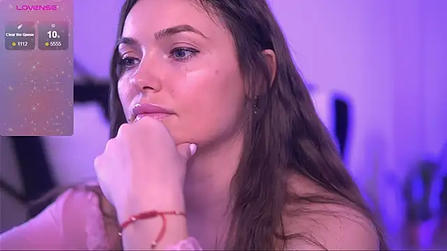 EmilyJuarez online show from 05-15-26, 08:43