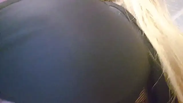 EstrellaWalters online show from 10-23-25, 01:21