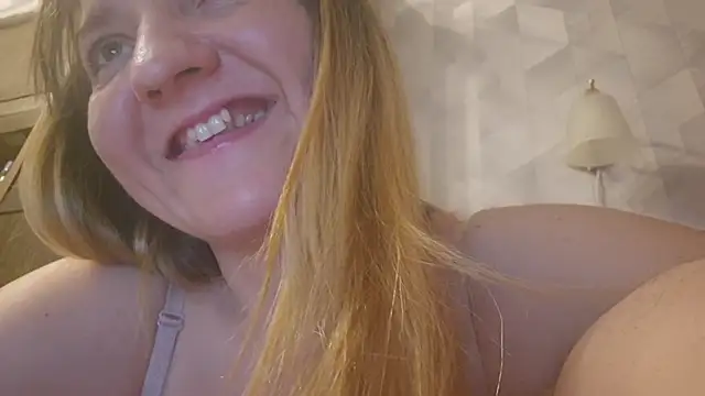 EstrellaWalters online show from 05-19-26, 04:57