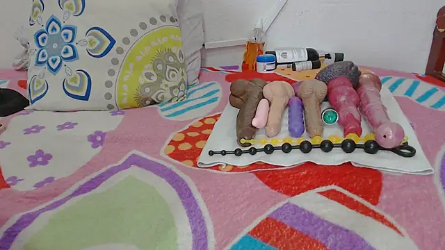 Snapshot of gina_lis chatting on 12-16-24, 02:27 gina lis online show from 12-16-24, 02:27