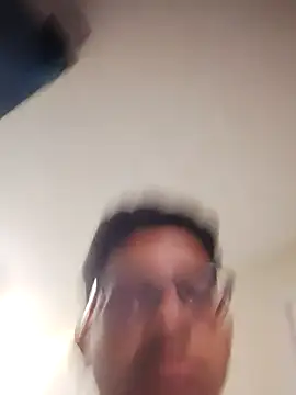 Snapshot of FitGeorge chatting on 11-08-25, 03:39 FitGeorge online show from 11-08-25, 03:39