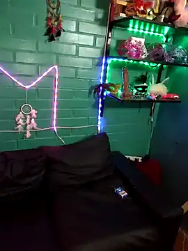 Snapshot of TRISH_MILF chatting on 01-10-25, 01:32 TRISH MILF online show from 01-10-25, 01:32