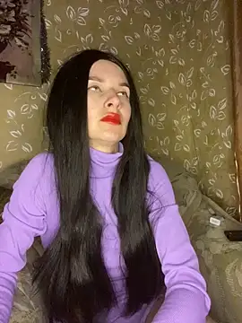 Starry Siren online show from 12-17-25, 06:36