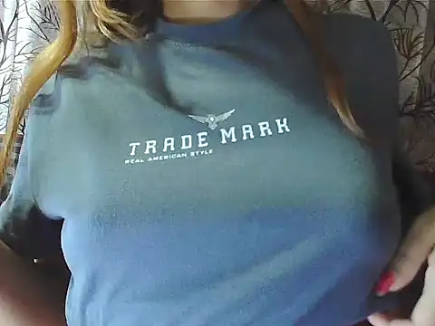 Snapshot of your_Shanvi chatting on 10-19-25, 04:07 your Shanvi online show from 10-19-25, 04:07