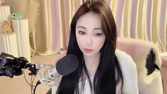 Daisy-77 online show from 03-06-25, 09:09