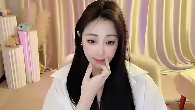 Daisy-77 online show from 03-17-25, 06:00