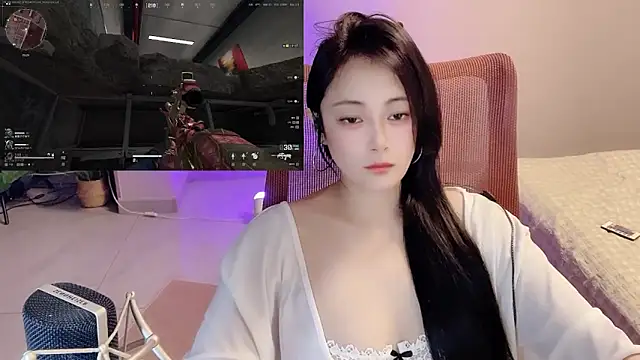 Daisy-77 online show from 04-13-26, 01:05