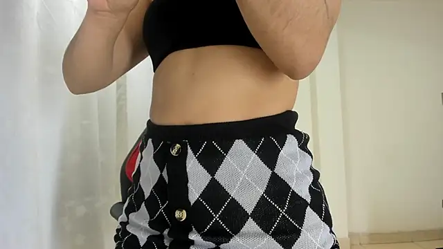 RileySkye online show from 12-16-24, 03:40