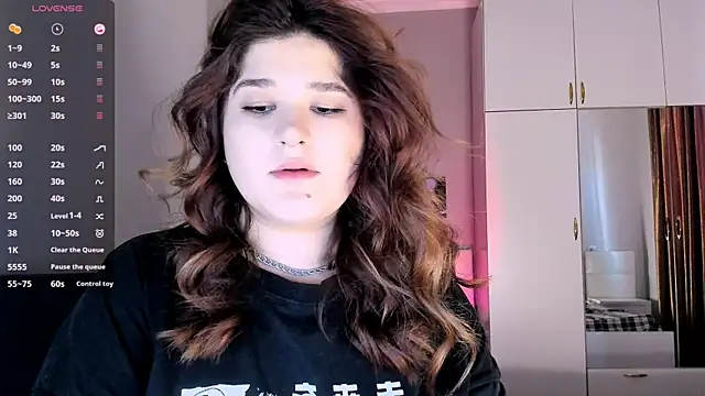 July Slowdive online show from 02-01-25, 12:05